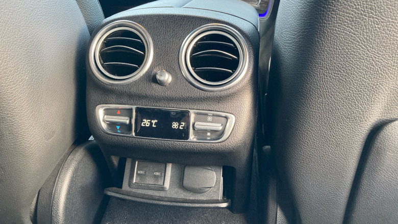 Mercedes-Benz E-Class E300e AMG Line Edition 4dr 9G-Tronic Saloon